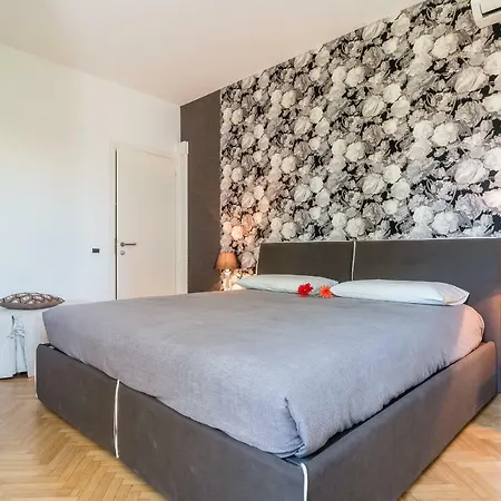Grey Pearl @prato Della Valle Appartement