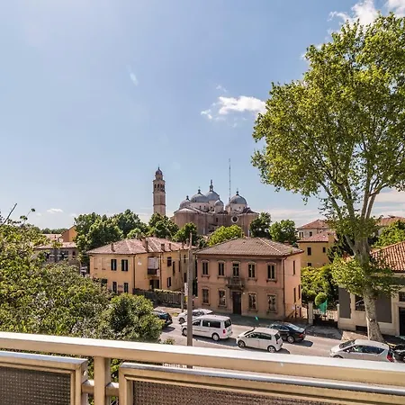 Grey Pearl @prato Della Valle Appartement *